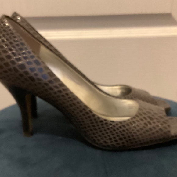 Tamari open toe faux snake skin grey heels - Picture 2 of 5